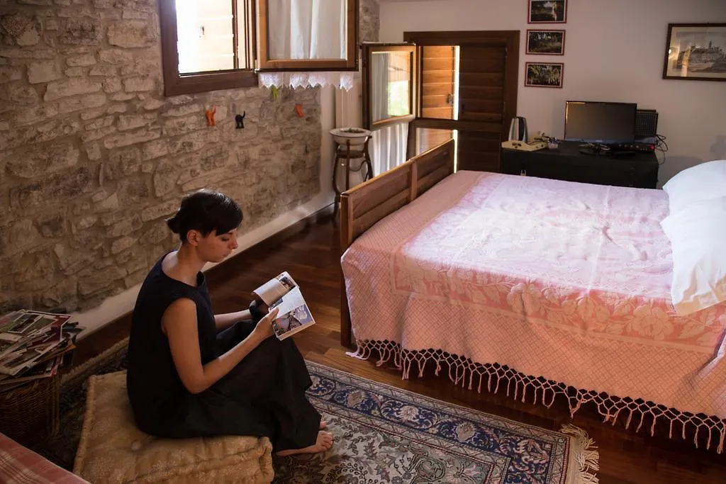 Alquaranta Bed & Breakfast Revine Lago