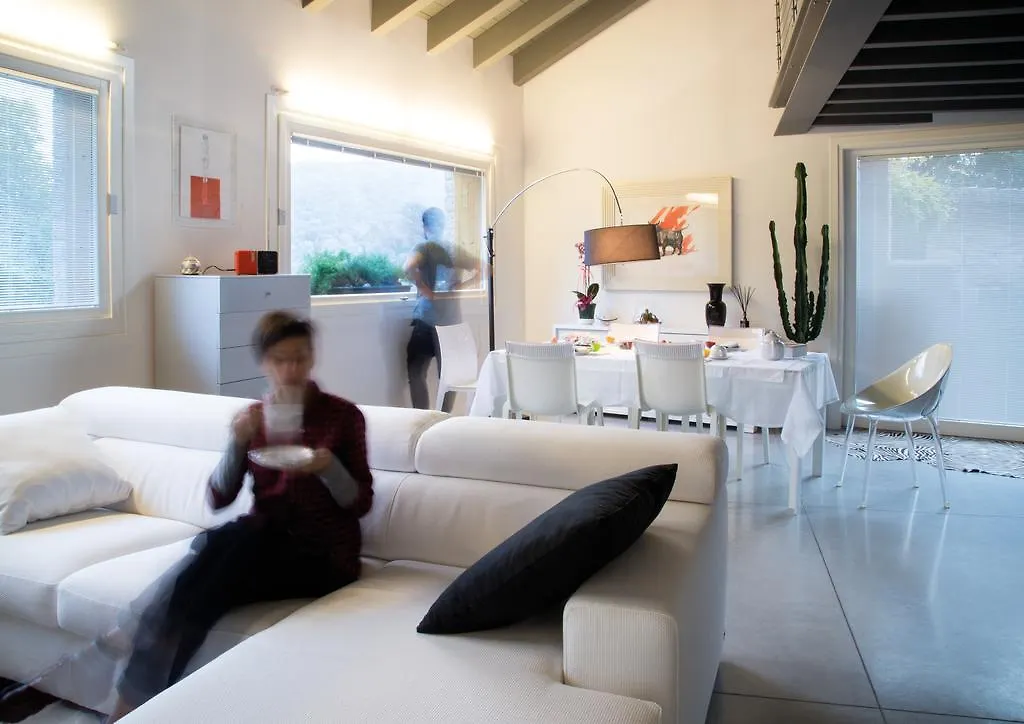 Alquaranta Bed & Breakfast Revine Lago